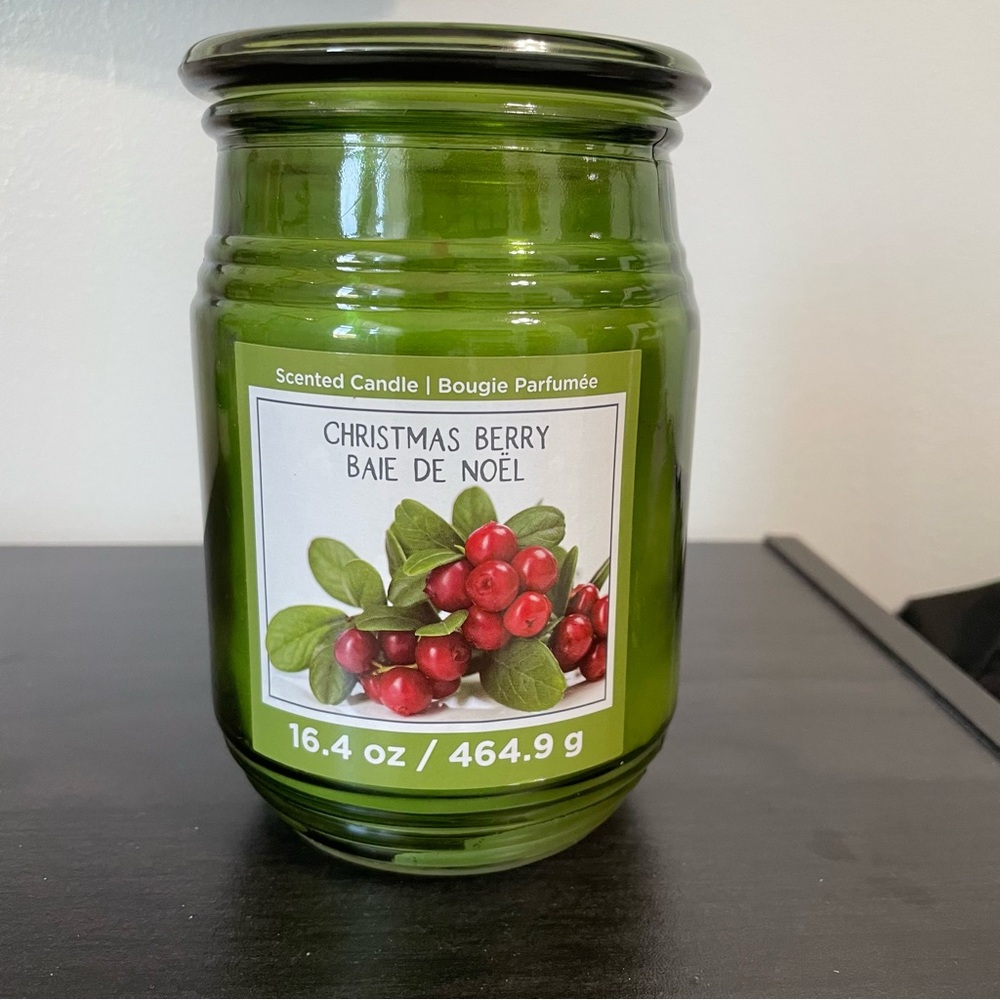 Ashland | Christmas Berry Scented Candle